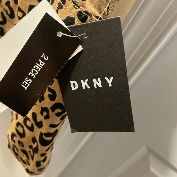 Girls DKNY Leopard Overall Dress size 4t - Picture 3 of 6